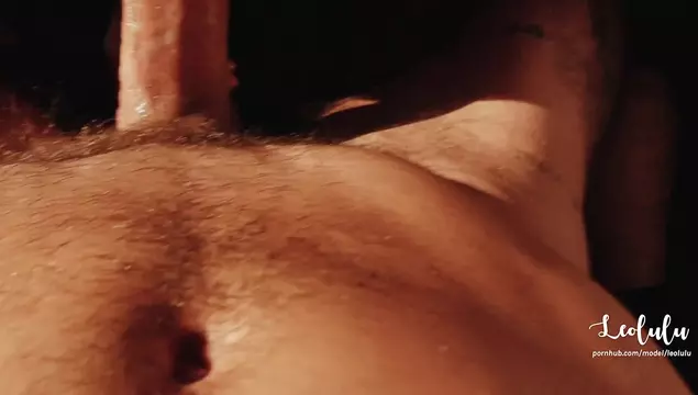 ¡Con un culo tan bueno no hacen falta tetas! ¡Cuerpo de primera!